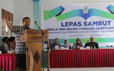 Lepas Sambut Bapak Adi Suswanto, S.Pd sebagai Kepala Sekolah Baru SMKN 1 Punggelan
