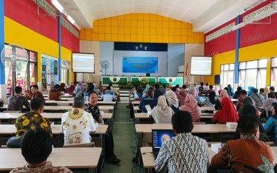 SMKN 1 Punggelan Ikuti Sinkronisasi Kurikulum dengan DUDI untuk Penguatan Kerja Sama